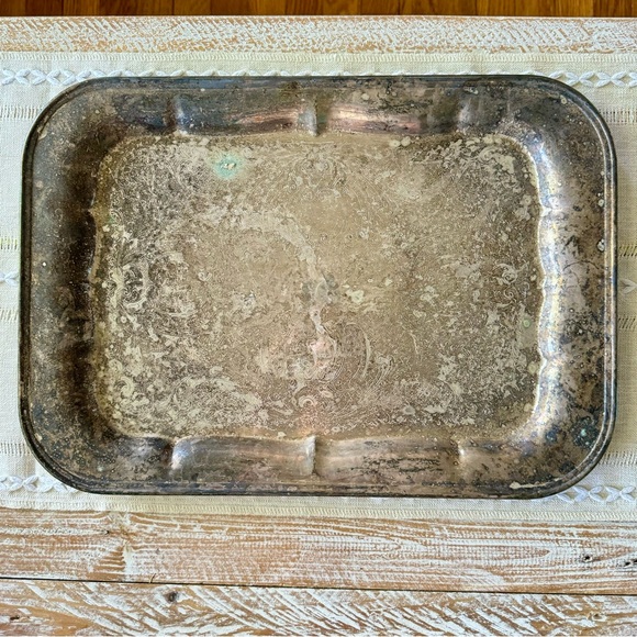 2 Vintage Rogers Silver Platter/Trays: WM Round 15” & FB Oblong 16.5”x 11.5” VYG - Picture 2 of 14